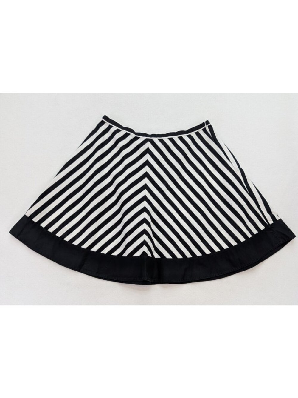 American Living Women's Skirt Size 14 A-Line Black & White Striped Neutral